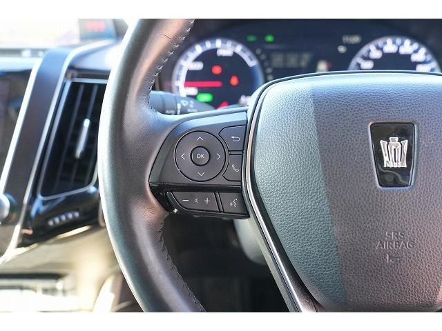 クラウンハイブリッド G 衝突軽減ブレーキ レーンアシスト アダプティブクルーズコントロール シートヒーター ブラインドスポット ステアリングヒーター パドルシフト 純正ナビ ビルトインETC2.0 バックカメラ(4枚目)