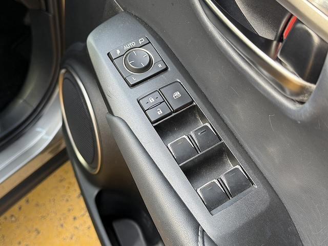 ＮＸ ＮＸ３００　バージョンＬ　サンルーフ　ブレーキサポート　レーンアシスト　クリアランスソナー　ブラインドスポット　レーダークルーズ　パワーバックドア　オートハイビーム　メーカーナビ　パノラミックビューモニター　ＥＴＣ２．０（35枚目）