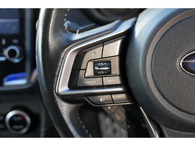 インプレッサスポーツ ２．０ｉ－Ｓアイサイト　４ＷＤ　衝突軽減ブレーキ　レーンアシスト　ブラインドスポット　レーダークルーズ　ＬＥＤオートライト　純正ナビ　Ｂｌｕｅｔｏｏｔｈ　バックカメラ　フルセグ　ビルトインＥＴＣ　パワーシート（5枚目）