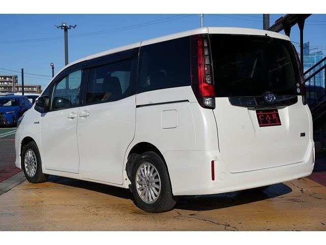 ノア ハイブリッドＧ　両側パワスラ　純正ナビ　フルセグ　Ｂｌｕｅｔｏｏｔｈ　フリップダウンモニター　衝突軽減ブレーキ　レーンアシスト　クルーズコントロール　シートヒーター　クリアランスソナー　ＬＥＤヘッドライト（21枚目）