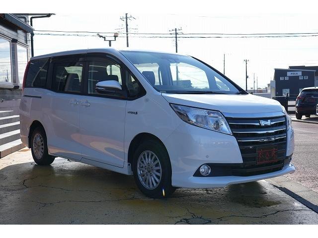 ノア ハイブリッドＧ　両側パワスラ　純正ナビ　フルセグ　Ｂｌｕｅｔｏｏｔｈ　フリップダウンモニター　衝突軽減ブレーキ　レーンアシスト　クルーズコントロール　シートヒーター　クリアランスソナー　ＬＥＤヘッドライト（25枚目）