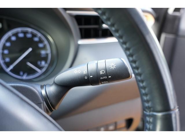 ハリアー Ｇ　純正ディスプレイナビ　Ｂｌｕｅｔｏｏｔｈ　バックカメラ　衝突軽減ブレーキ　レーンアシスト　レーダークルーズコントロール　クリアランスソナー　パワーバックドア　ハーフレザーシート　純正アルミホイール（7枚目）
