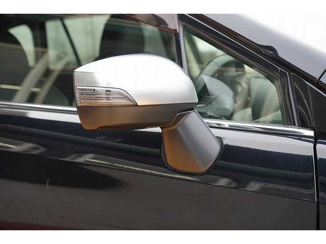 レヴォーグ ２．０ＧＴ－Ｓアイサイト　ＳＴＩスポイラー　社外ナビ　ビルトインＥＴＣ　バックカメラ　サイドカメラ　衝突軽減ブレーキ　レーンアシスト　アダプティブクルーズコントロール　ブラインドスポットモニター　パドルシフト（30枚目）