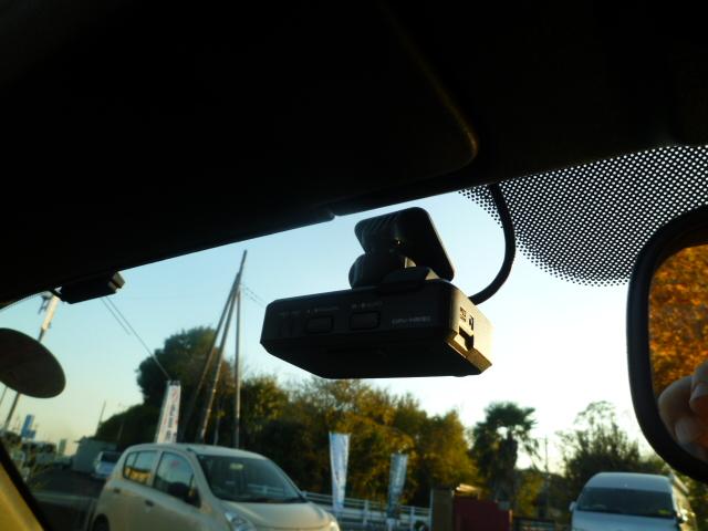 安心のドライブレコーダー搭載です。