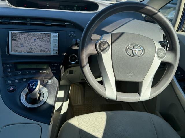 プリウス Ｓ　ＥＴＣアルミ　ＨＤＤ　ナビＴＶ　バックカメラ（22枚目）