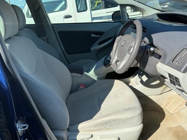 プリウス Ｓ　ＥＴＣアルミ　ＨＤＤ　ナビＴＶ　バックカメラ（24枚目）