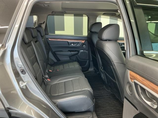 ＣＲ－Ｖ ＥＸ・マスターピース　ホンダ認定中古車　純正ドラレコ前　ＬＥＤヘッド　フルセグテレビ　衝突被害軽減ブレーキ　ＤＶＤ　Ｓルーフ　シートヒータ　ＥＴＣ車載器　ターボ車　セキュリティーアラーム　スマ－トキ－　ＶＳＡ　キーレス（18枚目）