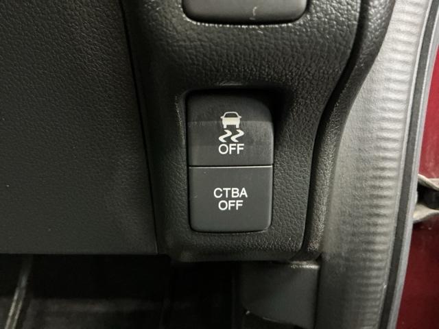 Ｎ－ＢＯＸカスタム Ｇ・Ｌパッケージ　ホンダ認定中古車　社外ドラレコ前　ＨＩＤ　左右パワースライド　サイドエアバック　アイドリングストップ車　クリアランスソナー　１オーナー　ナビ・ＴＶ　スマキ－　地デジＴＶ　パワーウィンドウ　パワステ（11枚目）