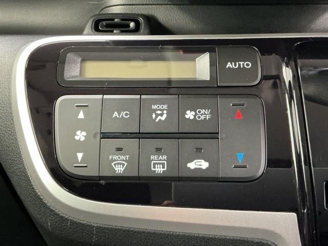 Ｎ－ＢＯＸカスタム Ｇ・Ｌパッケージ　ホンダ認定中古車　社外ドラレコ前　ＨＩＤ　左右パワースライド　サイドエアバック　アイドリングストップ車　クリアランスソナー　１オーナー　ナビ・ＴＶ　スマキ－　地デジＴＶ　パワーウィンドウ　パワステ（14枚目）