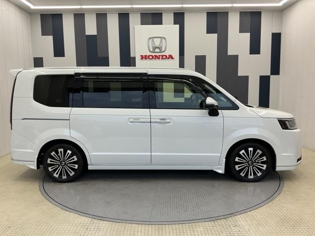 ステップワゴン ｅ：ＨＥＶスパーダプレミアムライン　ホンダ認定中古車　デモカー　純正ドラレコ　マルチカメラ　Ｐテールゲート　Ｗエアコン　両側自動ドア　Ｆセグ　ＵＳＢ接続　クリアランスソナ　クルーズＣ　助手席エアバッグ　スマートＫ　シ－トヒ－タ－　ＡＢＳ（30枚目）