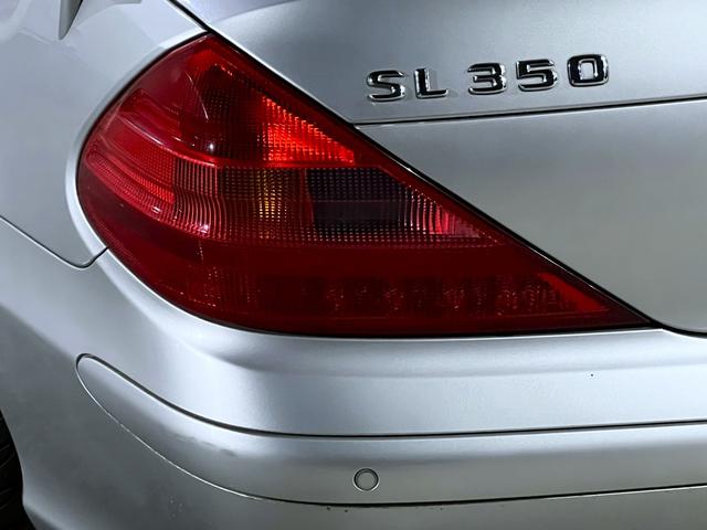 ＳＬ３５０　ディ－ラ－　本革　電動シ－ト　ウッドハンドル　ＨＩＤ　１８アルミホイ－ル　ＥＴＣ(45枚目)