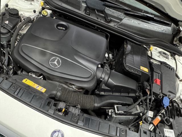 ＧＬＡクラス ＧＬＡ１８０　禁煙　追突防止アシスト　ディストロニック　ＨＩＤ　ドラレコ　電動リヤゲ－ト　ＴＶ　ナビ　Ｒカメラ（2枚目）