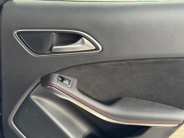 GLAクラス GLA250 4マチック スポーツ 4WD 禁煙 レ-ダ-セーフティ シ-トヒ-タ- ドラレコ TV ナビ Bカメラ(17枚目)