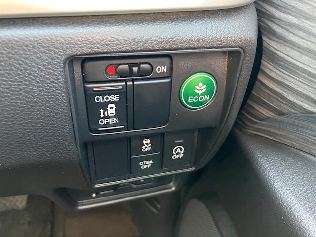 オデッセイ アブソルート(19枚目)