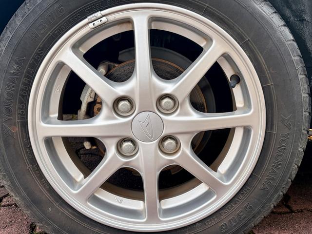 ミライース Ｘ　キーレス　ナビ　ＴＶ　バックカメラ　ドライブレコーダー　パワーウィンドウ　電動格納ミラー　エコアイドル　新品タイヤ（8枚目）