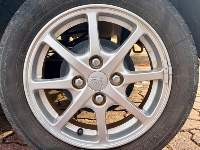 ミライース Ｘ　キーレス　ナビ　ＴＶ　バックカメラ　ドライブレコーダー　パワーウィンドウ　電動格納ミラー　エコアイドル　新品タイヤ（9枚目）