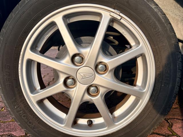 ミライース Ｘ　キーレス　ナビ　ＴＶ　バックカメラ　ドライブレコーダー　パワーウィンドウ　電動格納ミラー　エコアイドル　新品タイヤ（10枚目）