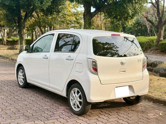 ミライース Ｘ　キーレス　ナビ　ＴＶ　バックカメラ　ドライブレコーダー　パワーウィンドウ　電動格納ミラー　エコアイドル　新品タイヤ（12枚目）