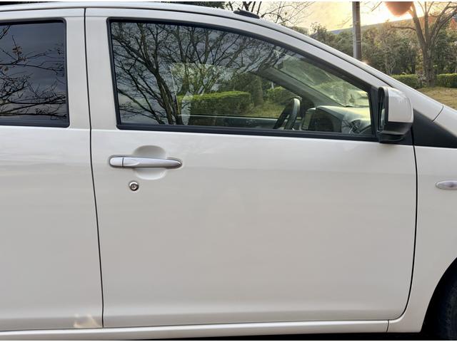 ミライース Ｘ　キーレス　ナビ　ＴＶ　バックカメラ　ドライブレコーダー　パワーウィンドウ　電動格納ミラー　エコアイドル　新品タイヤ（21枚目）