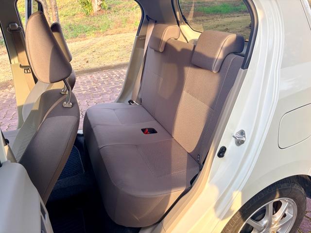 ミライース Ｘ　キーレス　ナビ　ＴＶ　バックカメラ　ドライブレコーダー　パワーウィンドウ　電動格納ミラー　エコアイドル　新品タイヤ（42枚目）