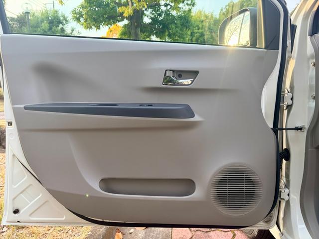 ミライース Ｘ　キーレス　ナビ　ＴＶ　バックカメラ　ドライブレコーダー　パワーウィンドウ　電動格納ミラー　エコアイドル　新品タイヤ（43枚目）