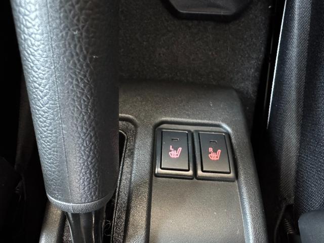 ジムニー XC 届出済未使用車 5型 デュアルセンサーブレーキサポートII アダプティブクルーズコントロール フロントパーキングセンサー 背面タイヤ オーディオレス シートヒーター アイドリングストップ(10枚目)