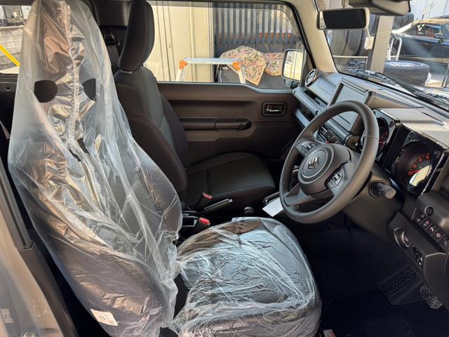 ジムニー XC 届出済未使用車 5型 デュアルセンサーブレーキサポートII アダプティブクルーズコントロール フロントパーキングセンサー 背面タイヤ オーディオレス シートヒーター アイドリングストップ(16枚目)