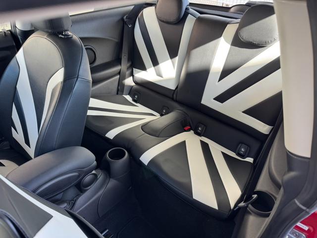 MINI クーパーD クーパーD(4名) 車検2年付き ペッパーPKG ユニオンジャックテールランプ クルーズコントロール 純正ナビ アイドリングストップ ETC レザーシート(25枚目)