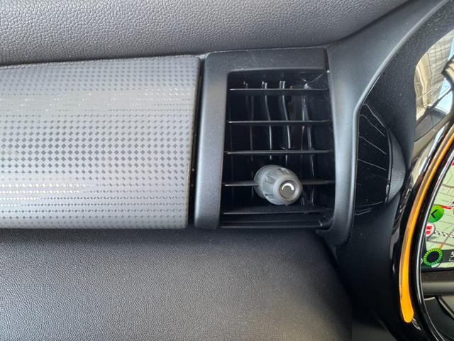 MINI クーパーD クーパーD(4名) 車検2年付き ペッパーPKG ユニオンジャックテールランプ クルーズコントロール 純正ナビ アイドリングストップ ETC レザーシート(28枚目)