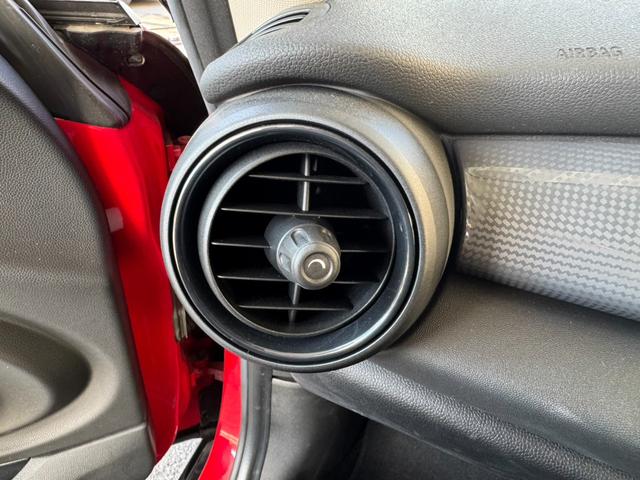 MINI クーパーD クーパーD(4名) 車検2年付き ペッパーPKG ユニオンジャックテールランプ クルーズコントロール 純正ナビ アイドリングストップ ETC レザーシート(29枚目)