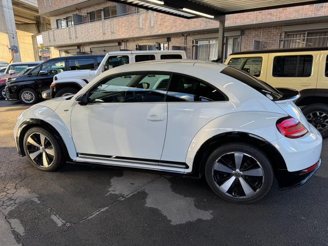 ザ・ビートル Rラインマイスター プッシュスタート ナビ バックカメラ クルーズコントロール BLIS 黒レザー シートヒーター アイドリングストップ パドルシフト ETC(3枚目)