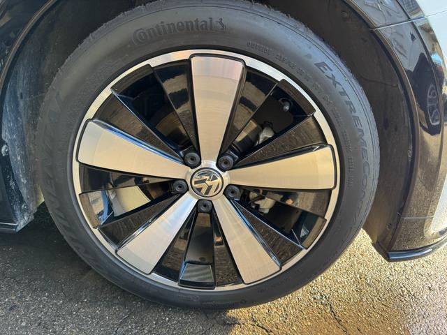 ザ・ビートル Rラインマイスター プッシュスタート ナビ バックカメラ クルーズコントロール BLIS 黒レザー シートヒーター アイドリングストップ パドルシフト ETC(5枚目)