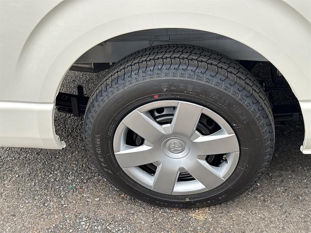 ハイエースバン ロングジャストローDX 2WD ガソリン オートマ 荷台平 ETC クリアランスソナー レーンアシスト 衝突被害軽減システム 両側スライドドア オートマチックハイビーム キーレスエントリー CVT 100V電源 ESC(15枚目)