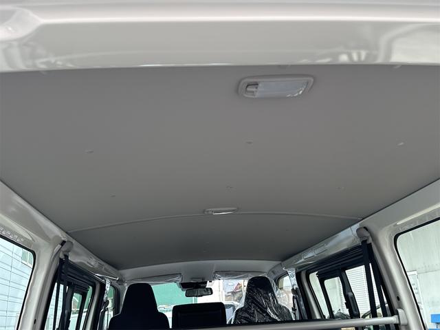ハイエースバン ロングジャストローDX 2WD ガソリン オートマ 荷台平 ETC クリアランスソナー レーンアシスト 衝突被害軽減システム 両側スライドドア オートマチックハイビーム キーレスエントリー CVT 100V電源 ESC(23枚目)