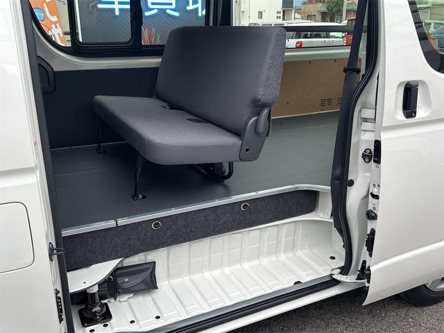 ハイエースバン ロングジャストローDX 2WD ガソリン オートマ 荷台平 ETC クリアランスソナー レーンアシスト 衝突被害軽減システム 両側スライドドア オートマチックハイビーム キーレスエントリー CVT 100V電源 ESC(25枚目)