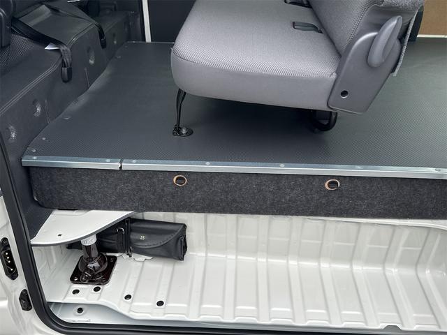ハイエースバン ロングジャストローDX 2WD ガソリン オートマ 荷台平 ETC クリアランスソナー レーンアシスト 衝突被害軽減システム 両側スライドドア オートマチックハイビーム キーレスエントリー CVT 100V電源 ESC(28枚目)