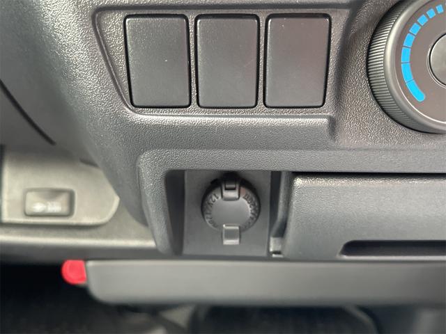 ハイエースバン ロングジャストローDX 2WD ガソリン オートマ 荷台平 ETC クリアランスソナー レーンアシスト 衝突被害軽減システム 両側スライドドア オートマチックハイビーム キーレスエントリー CVT 100V電源 ESC(38枚目)