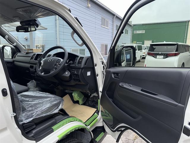 ハイエースバン ロングジャストローDX 2WD ガソリン オートマ 荷台平 ETC クリアランスソナー レーンアシスト 衝突被害軽減システム 両側スライドドア オートマチックハイビーム キーレスエントリー CVT 100V電源 ESC(68枚目)