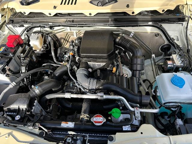 ジムニー ＸＣ　４ＷＤ　ＥＴＣ　安全運転支援システム　純正９インチナビ　純正スターター　スペアタイヤカバー（5枚目）