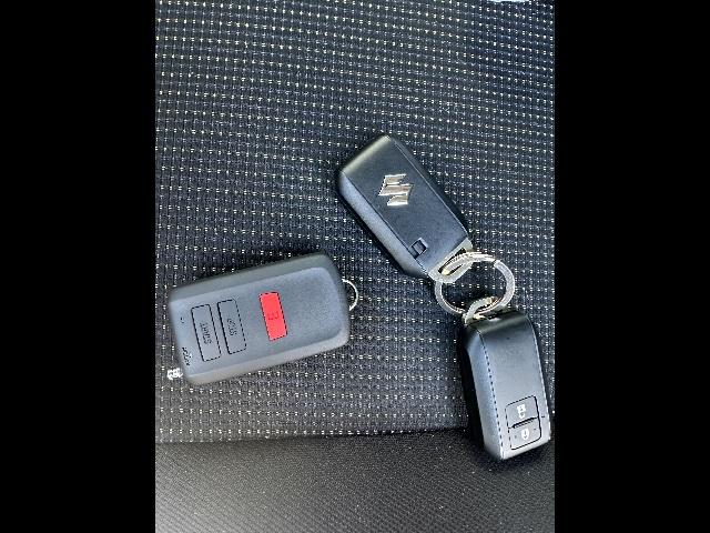 ジムニー ＸＣ　４ＷＤ　ＥＴＣ　安全運転支援システム　純正９インチナビ　純正スターター　スペアタイヤカバー（11枚目）