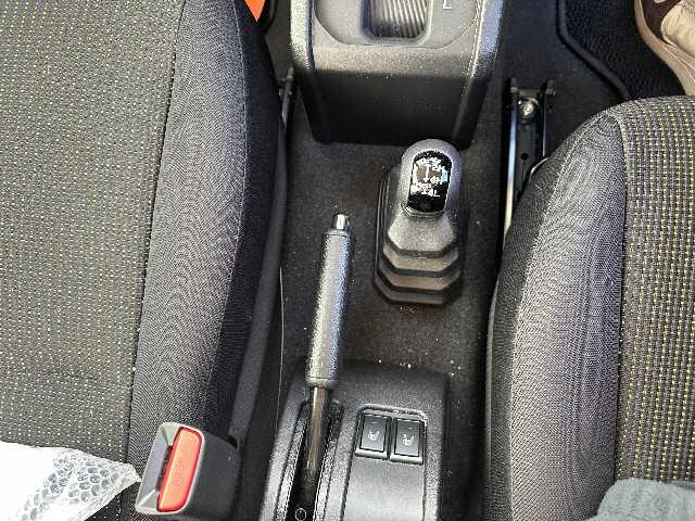 ジムニー ＸＣ　４ＷＤ　ＥＴＣ　安全運転支援システム　純正９インチナビ　純正スターター　スペアタイヤカバー（12枚目）