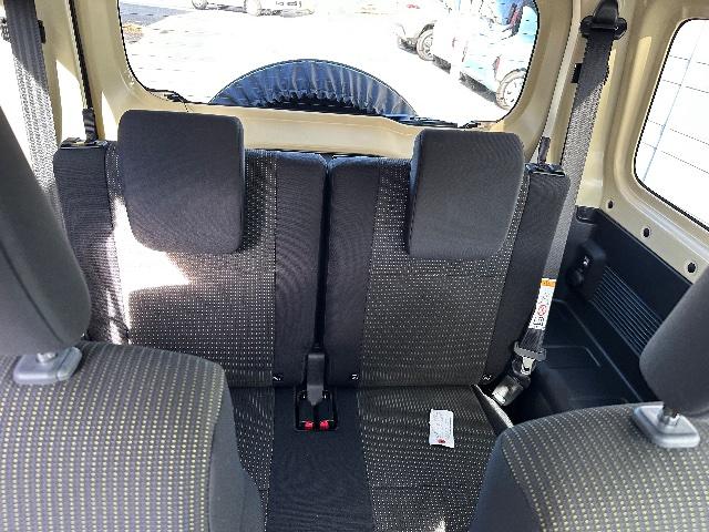 ジムニー ＸＣ　４ＷＤ　ＥＴＣ　安全運転支援システム　純正９インチナビ　純正スターター　スペアタイヤカバー（19枚目）