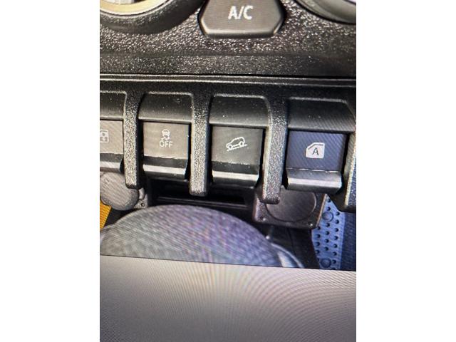ジムニー ＸＣ　４ＷＤ　ＥＴＣ　安全運転支援システム　純正９インチナビ　純正スターター　スペアタイヤカバー（37枚目）