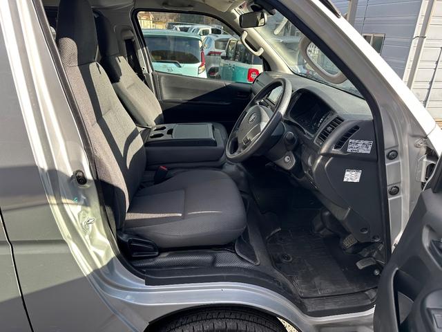 ハイエースバン ロングDX 2WD ガソリン バックカメラ キーレス 純正ナビTV トヨタセーフティセンス パワステ 両側スライドドア(65枚目)