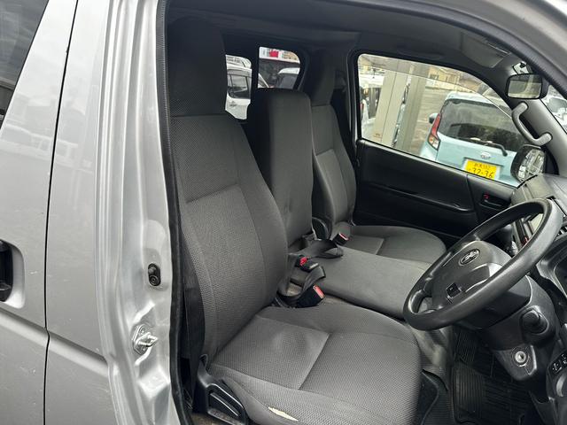 ハイエースバン ロングDX GLパッケージ ガソリン AT 2WD ETC トヨタセーフティセンス バックカメラ キーレス スペアキー ナビ TV(5枚目)