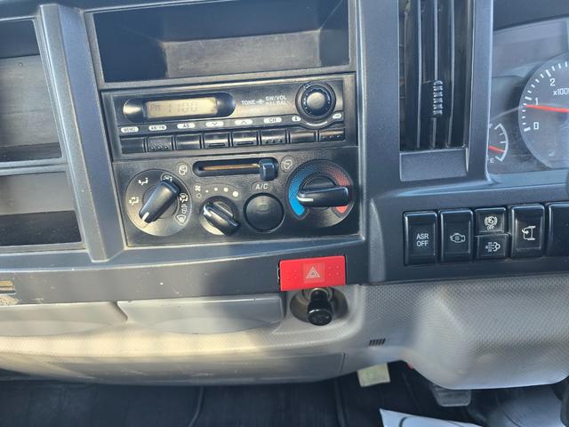 エルフトラック ２トン低床強化ダンプコボレーン付（18枚目）