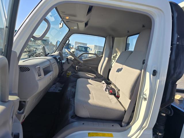 ダイナトラック 車載車２トン超ロング花見台ラジコン付（23枚目）