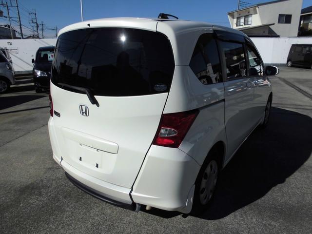 フリード G 福祉車輌 ETC TV 両側スライド・片側電動 キーレスエントリー 電動格納ミラー 100V電源 CVT ABS エアコン パワーステアリング パワーウィンドウ(18枚目)