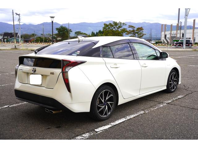 プリウス S 純正9型ナビ バックカメラ ビルトインETC クルーズコントロール 横滑り防止装置 レーンキープコントロール オートマチックハイビーム フルセグTV・Bluetooth・社外アルミ・LEDヘッドライト(5枚目)