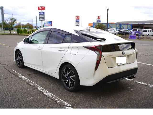 プリウス S 純正9型ナビ バックカメラ ビルトインETC クルーズコントロール 横滑り防止装置 レーンキープコントロール オートマチックハイビーム フルセグTV・Bluetooth・社外アルミ・LEDヘッドライト(7枚目)